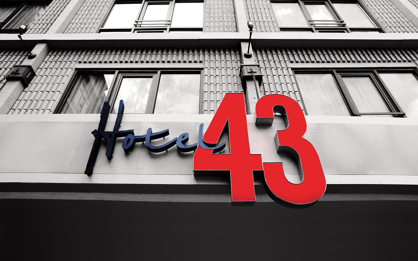 Hotel 43